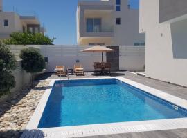 Diogenous Luxury Villas, ξενοδοχείο στη Χλώρακα