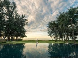 Dusit Thani Krabi Beach Resort - SHA Extra Plus, golf hotel in Klong Muang Beach