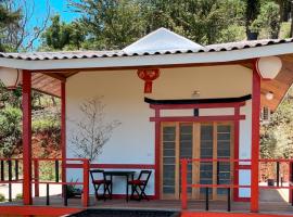 Mundarium - Chalés Temáticos com Hidromassagem e Cromoterapia, hôtel à Santo Antônio do Pinhal