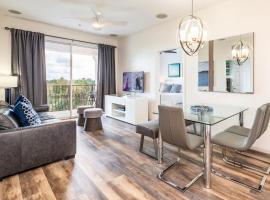 Pool*Top Floor*Forest Views*Balcony*VistaCay, hotel in Orlando