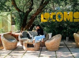 Locomo Boutique, Morjim - Stay Work Eat, hótel í Goa