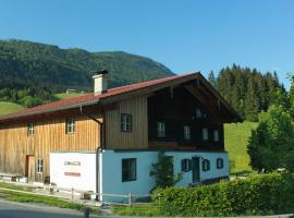Ferienhaus Eckstoa, villa em Abtenau