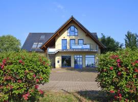 Holiday flat Röbel an der Müritz - DMS02101i-P، فندق في روبيل