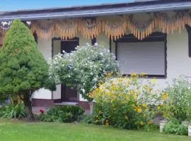 Bungalow in L bben with a terrace