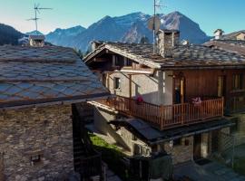 Baita Plagnol Sestriere Ski Slopes, villa em Sestriere