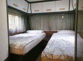 Wohnwagen am Rittergut Dornreichenbach, glampingplass i Dornreichenbach