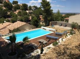 Grande villa avec piscine en Provence, hotel en Beaucaire