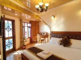 Vintage Woods Inn