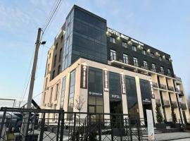 Mayster Home, Hotel in Czernowitz