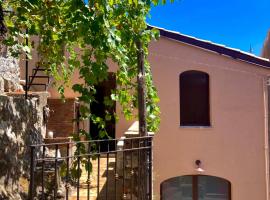 Serendipity Apartment, Hotel in Castelmola