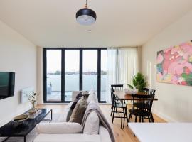 The South Woodford Place - Adorable 2BDR Flat with Balcony, lägenhet i London