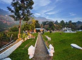 The Forest Lake View Resort, hotel v destinácii Panchkula