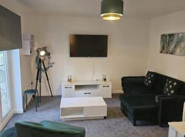 Betjiman Retreat Relaxtion Awaits, pet-friendly hotel in Gateshead