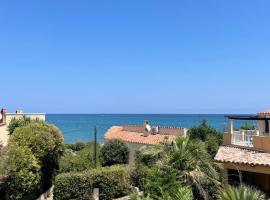 Viesnīca RESIDENCE LA PLAGE Pieds dans l'eau Belle Vue mer pilsētā Linguizzetta