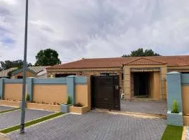 Modern self-catering apartment in Bloemfontein
