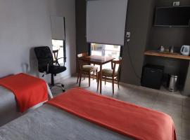 Lantonia, pet-friendly hotel in Oncativo