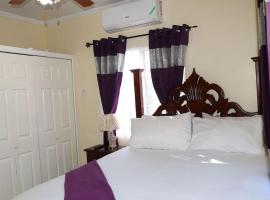 The Royal View (Fully AC), hotel with parking in Banbury