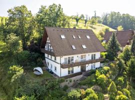 Ferienhaus The Himmelsteig, hotel in Sasbachwalden