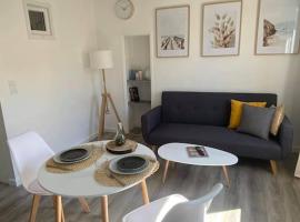 Appartement cosy et rénové en centre ville, apartemen di La Crau