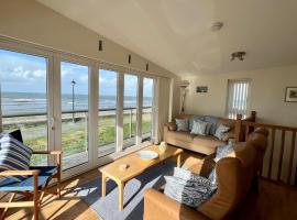 Rhos Helyg - Beach-side luxury stylish house, hotel en Aberaeron