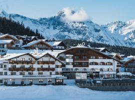 Mountains Hotel, hotel sa Seefeld in Tirol