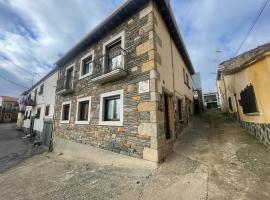 Casa Rural Peñas II, country house in Saucelle