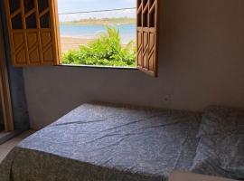 Casa da Praia - Ilha de Maria Guarda, pet-friendly hotel in Madre de Deus