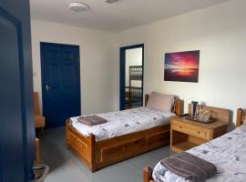 Coastguard Lodge Hostel at Tigh TP, hotel near Gallarus Oratory, Dingle