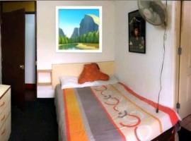 Hospedaje Miraflores 17, guest house sa Lima