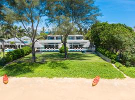 Twin Villas Natai - 10 Bedroom Luxury Beach Front Villa, villa i Natai Beach