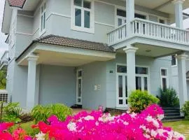 Bougainvillea Sealinks City PC16-17-18