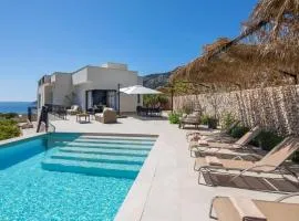 Stunning Home In Komiza With Heated Swimming Pool