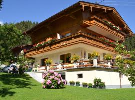 Haus Binder, hotel v destinaci Ried im Zillertal