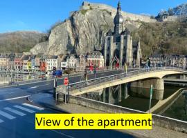 L'Essentiel, hotel v destinaci Dinant