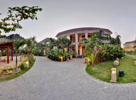 Maira Resort and Convention Center, hotel with pools in Raipur