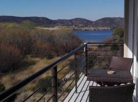 Departamento con vista al lago, hotell i Potrero de los Funes