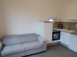 TOK TOK S2 - Appartement 1Ch Plein cœur de Seclin, hotel in Seclin