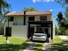 Casa quinta WhiteHouse, hotel in San José del Rincón