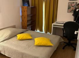 Chambre privative (pré de la Gare Matabiau SNCF) 1, hotel en Toulouse