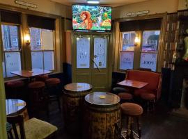 The Queens Arms Hotel، مكان مبيت وإفطار في Acomb