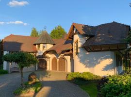 Naturnahe Gästewohnung im Heidelandhaus Henzendorf โรงแรมที่มีที่จอดรถในHenzendorf