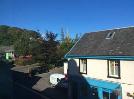 Large Apartment in Rothesay on The Isle of Bute, Ferienwohnung in Rothesay