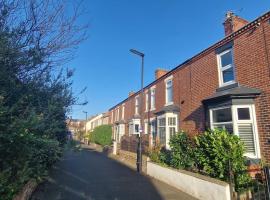 Lovely 3 bedroom Whitley Bay Townhouse. – hotel w mieście Whitley Bay