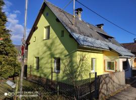 Nice small house in beautiful Carinthia, semesterhus i Feistritz im Rosental