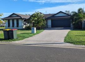 Spacious Entire 4Bedroom House in Gladstone 1 to 8 People can Stay, hotel di Gladstone