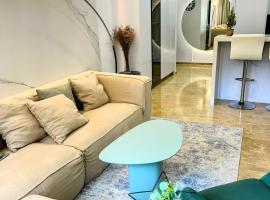 Luxury apartment San Pedro de Alcantara, Marbella, Sea View, пляжный отель в городе Марбелья