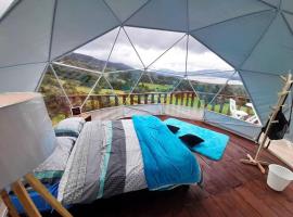 Skyline Glamping, luxe tent in Santuario