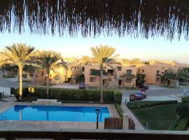 MOUNTAIN VIEW 2 , Ain Sokhna, Playground, Fishing, Heated pool, cabaña o casa de campo en Zafarana