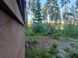 Off-grid minihus på Finnskogen., hytte på Kongsvinger