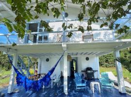 Hermosa Casa frente al Río, παραλιακή κατοικία σε San Rafael